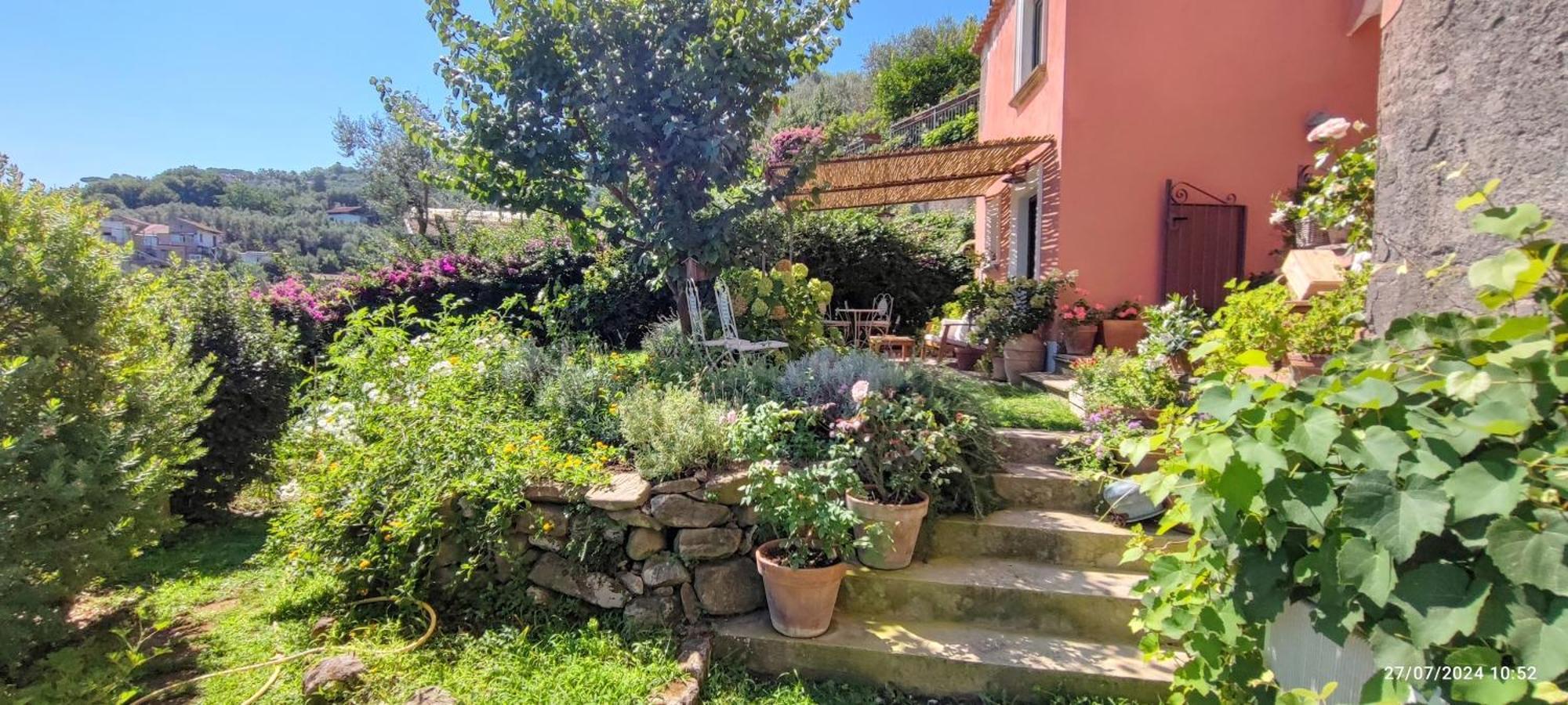 Lally'S Garden Bed & Breakfast Sorrento Exterior photo